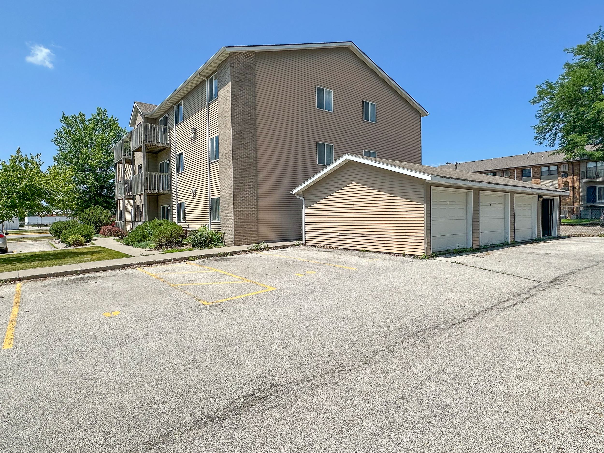 645 Stonehaven Drive