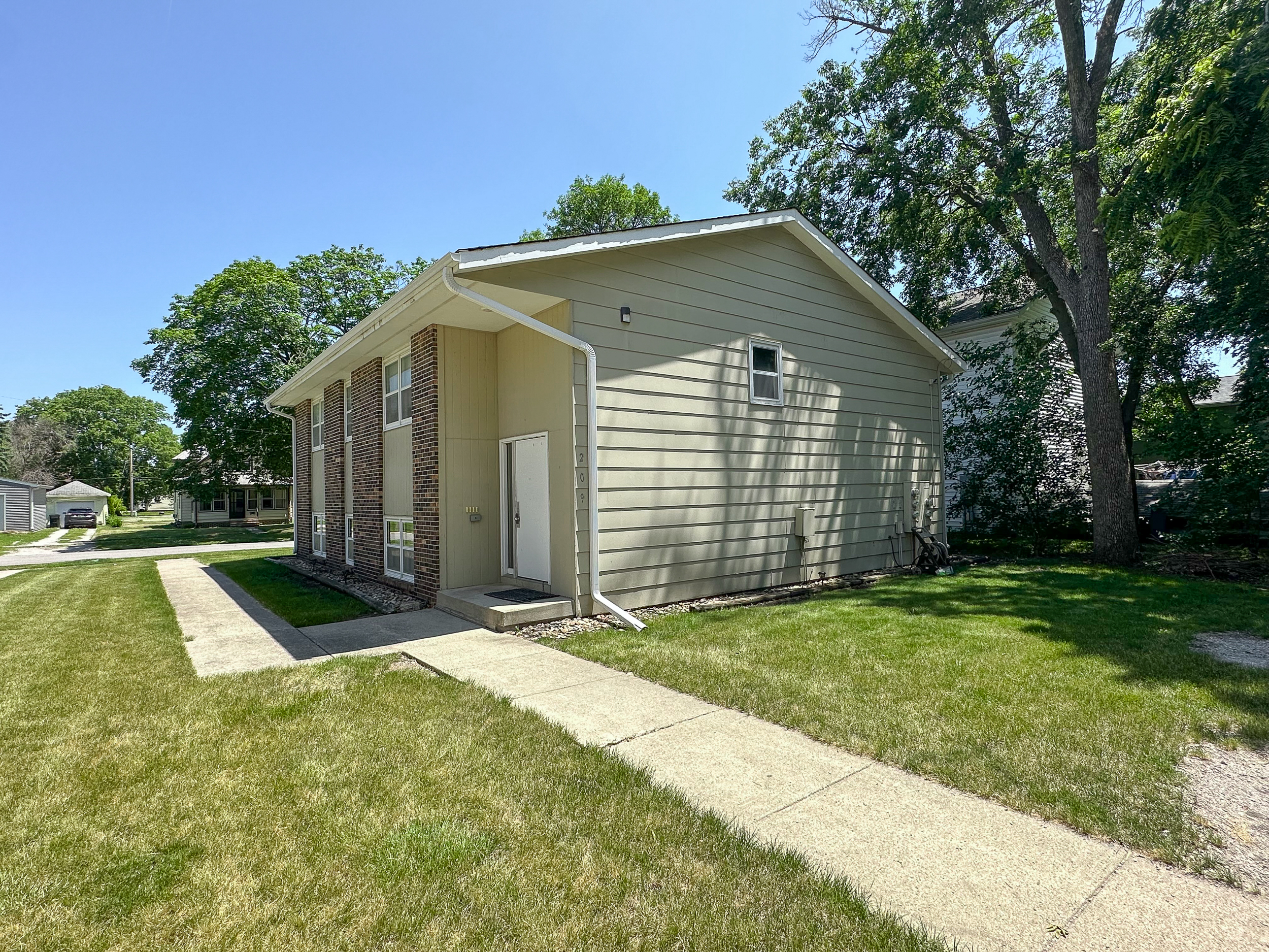 209 Washington