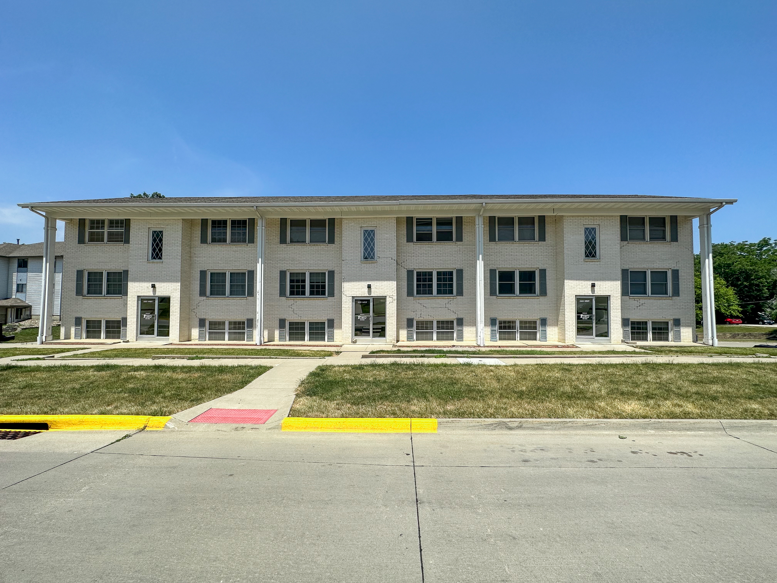 2929-2933 West Street