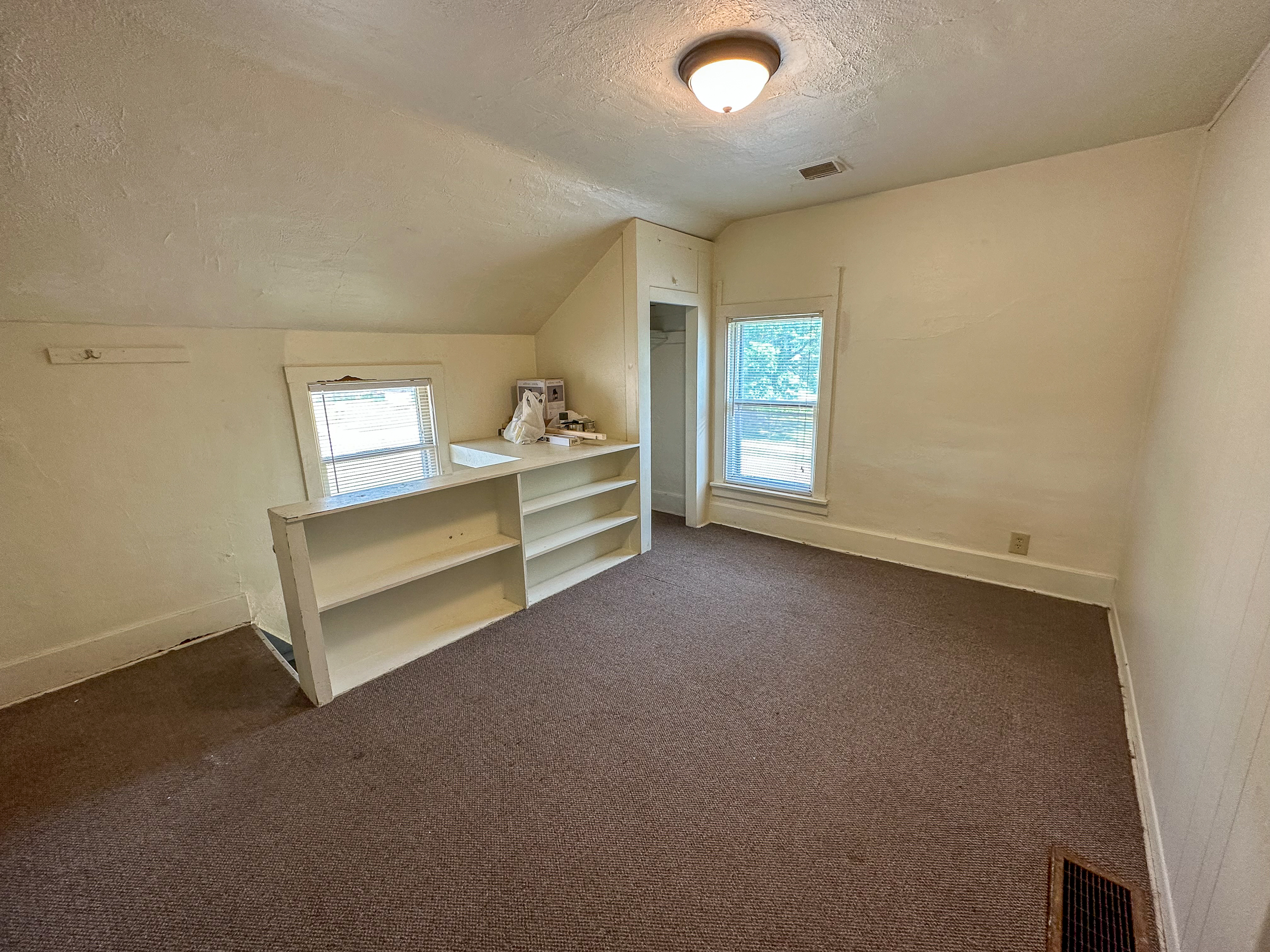 3322 Story St