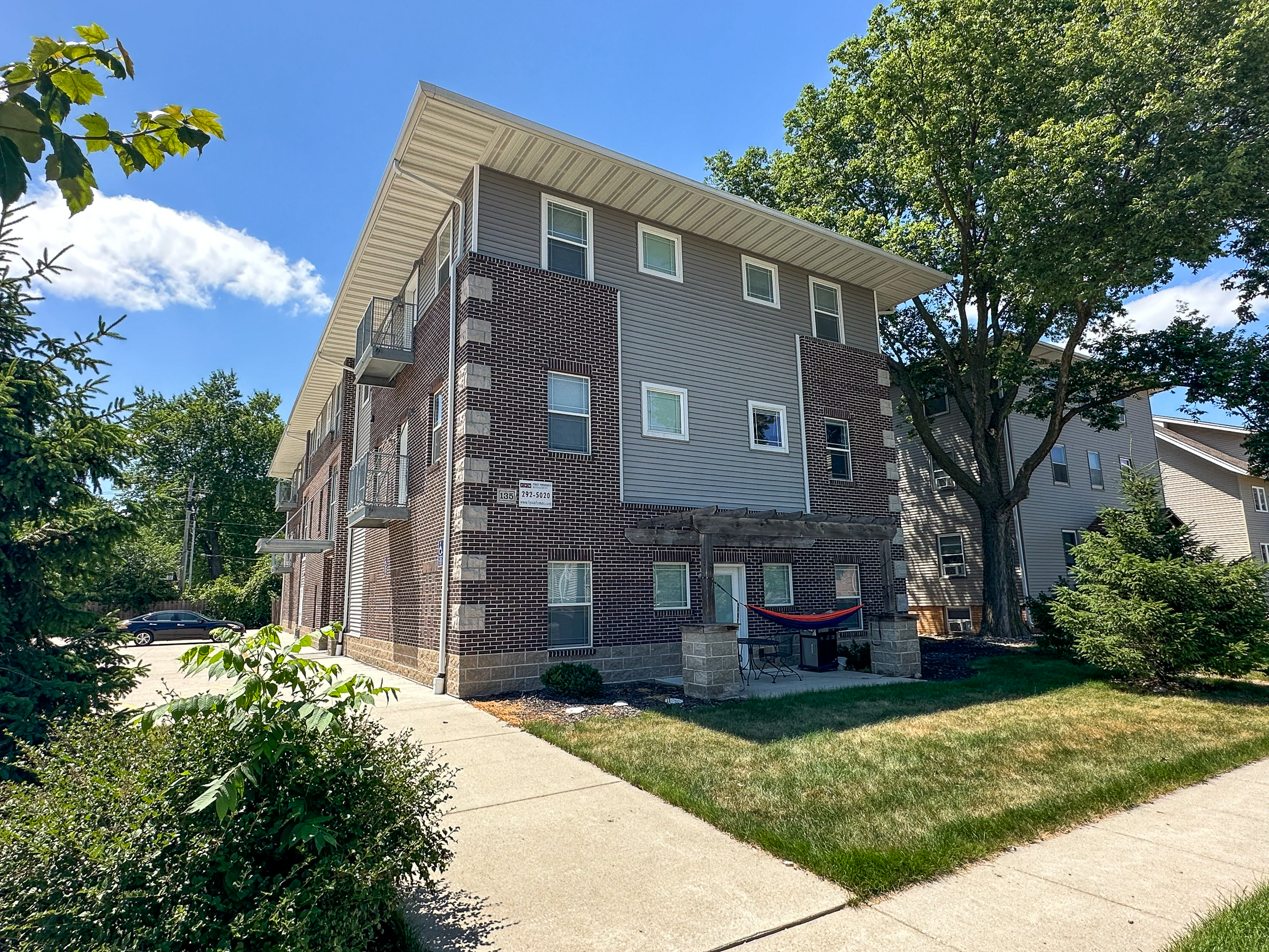 135 Campus Ave