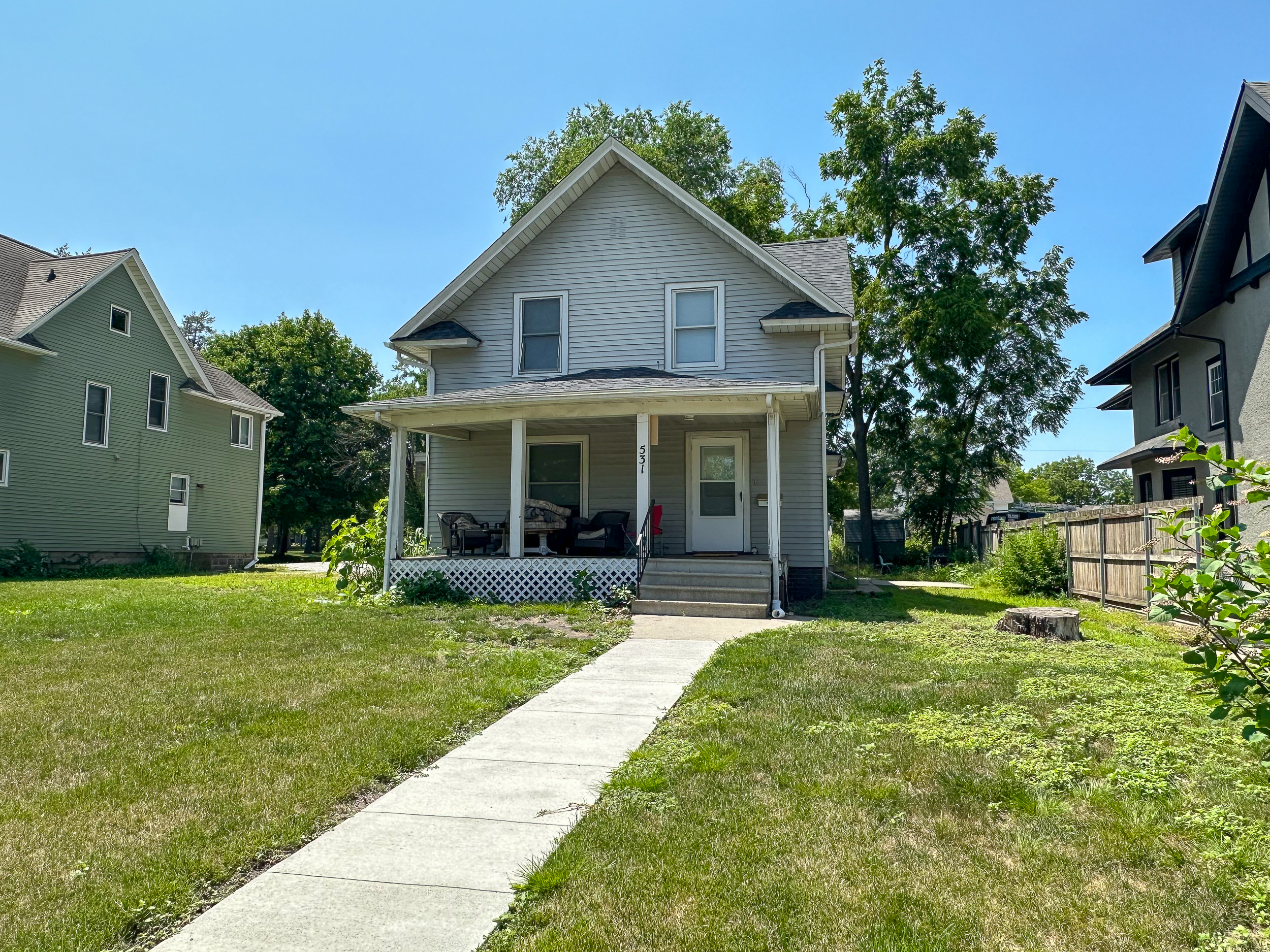 531 & 535 Welch Ave