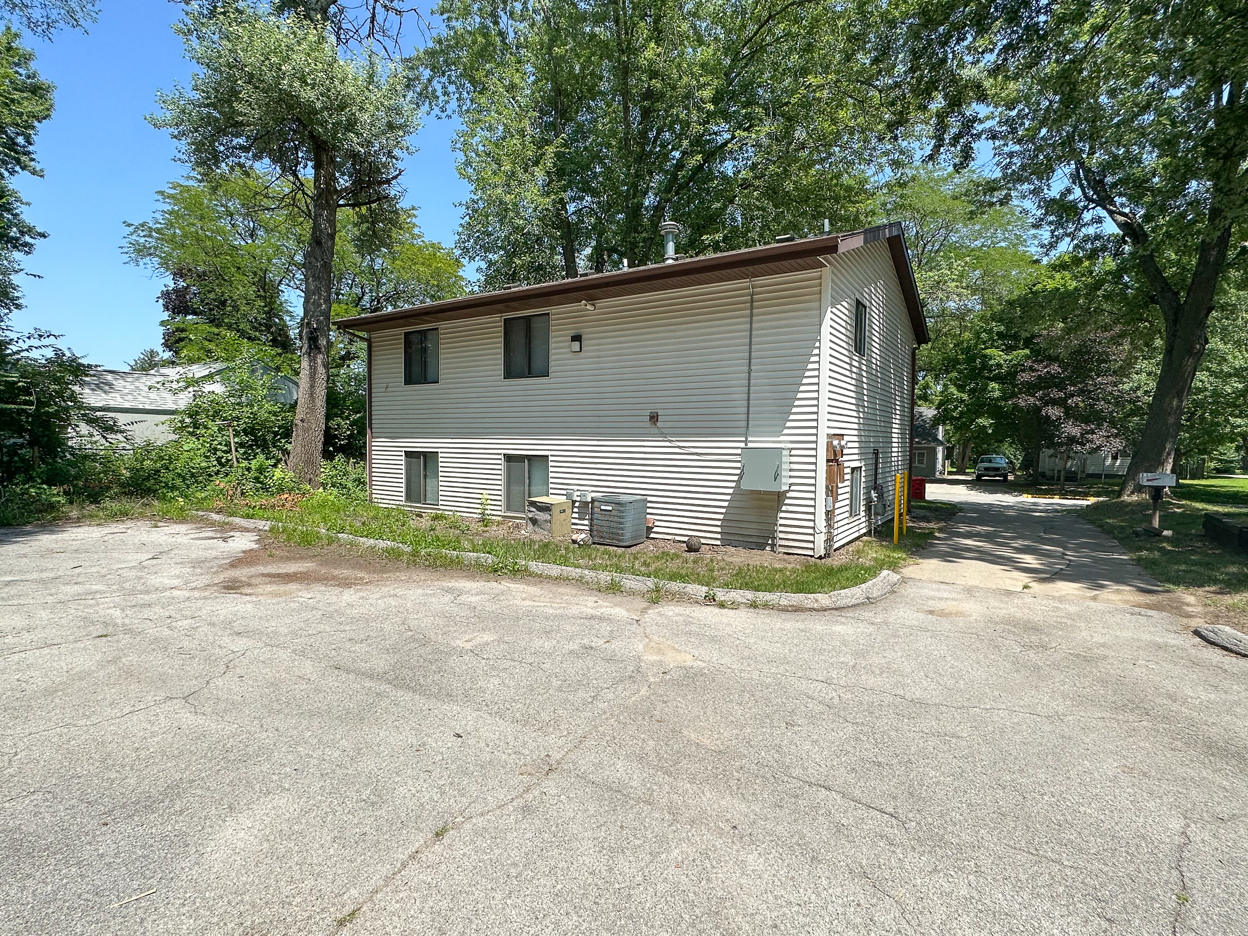 309-315 S. Franklin Ave Duplex
