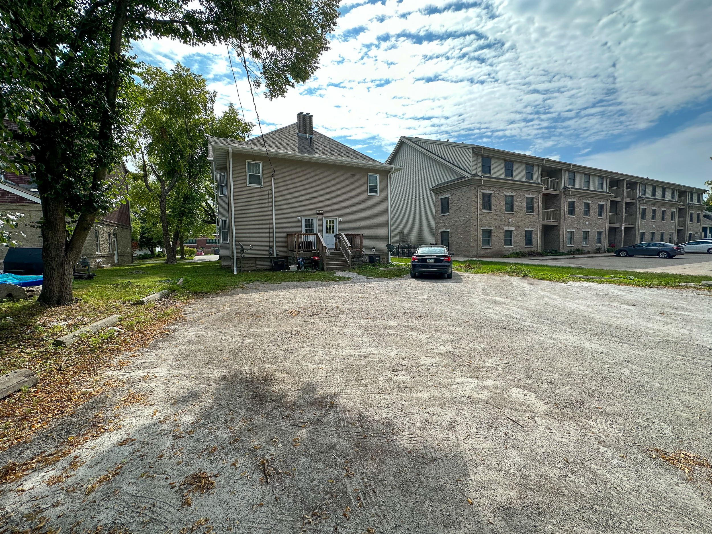 409/411 Welch Ave Duplex