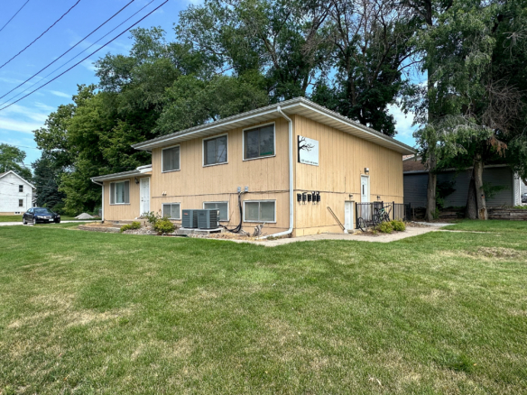 129 S. Oak Ave