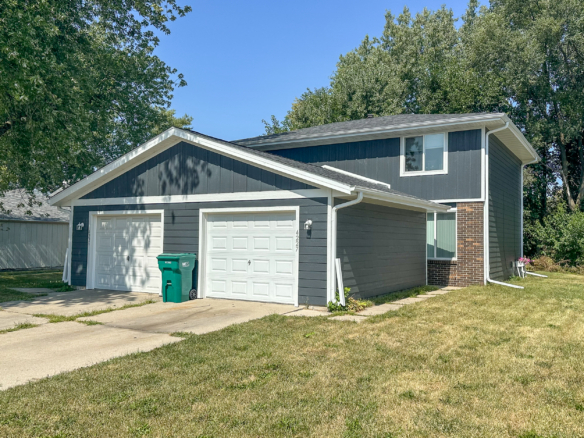 4227/4229 Toronto Street Duplex