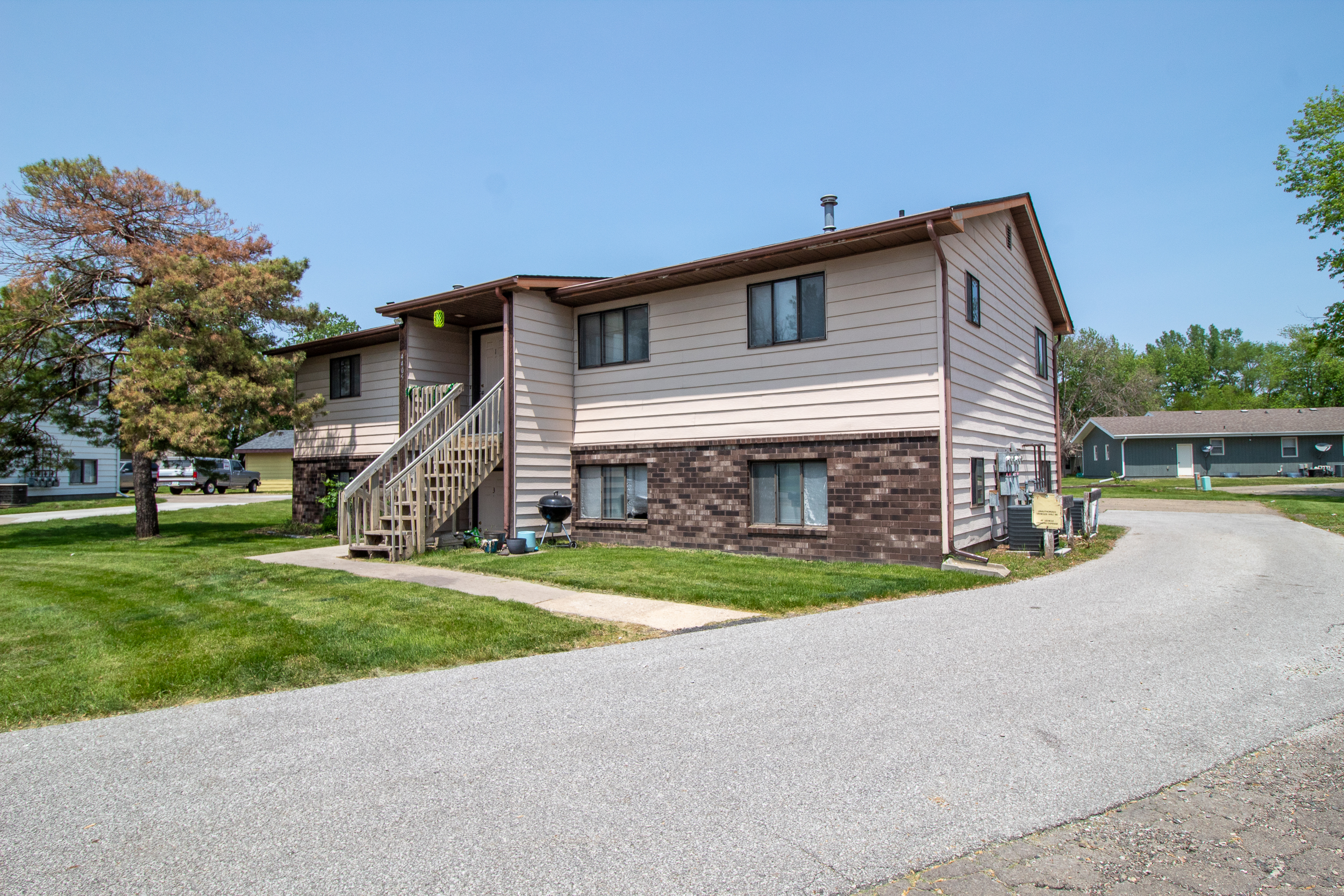 4405 Castlewood Pl Duplex