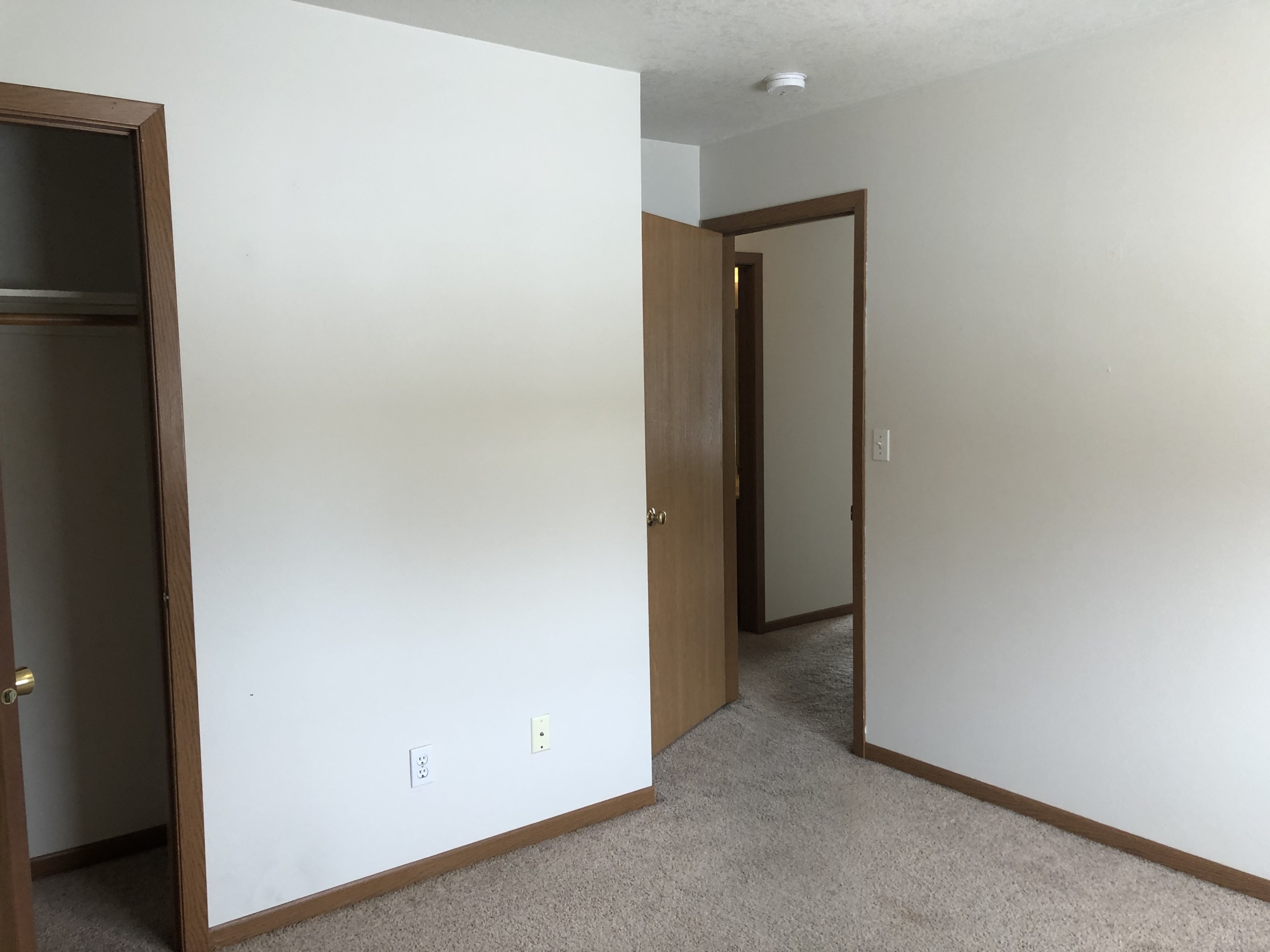 428 S 4th St