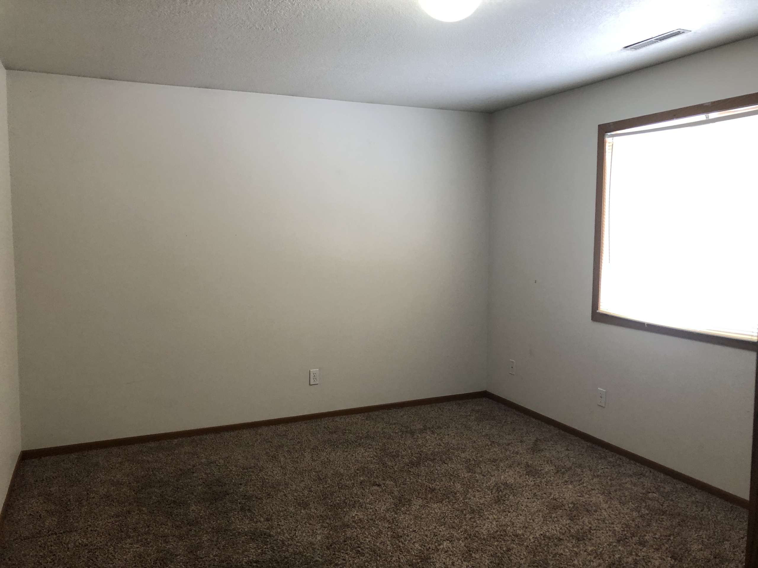 428 S 4th St