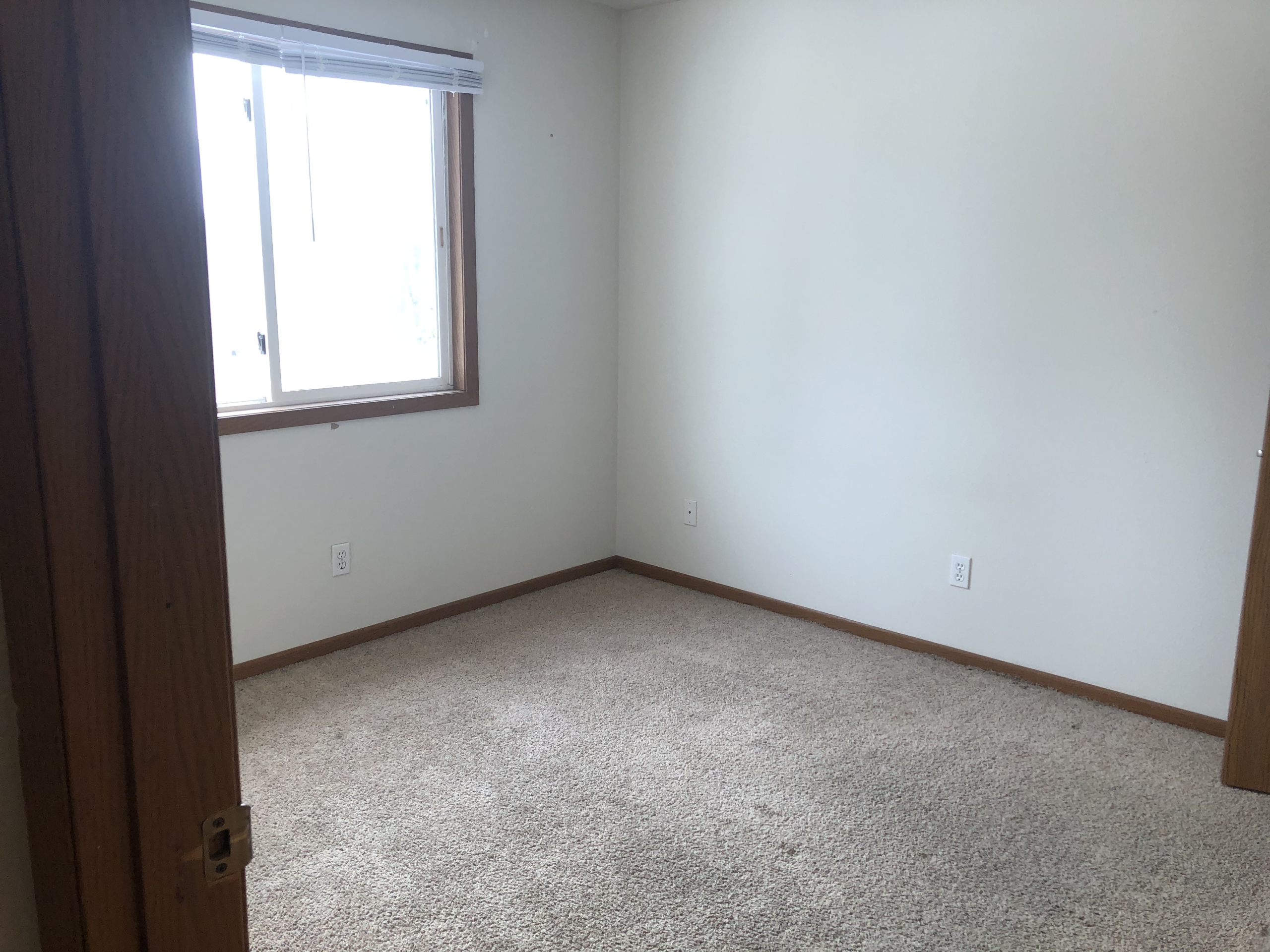 428 S 4th St