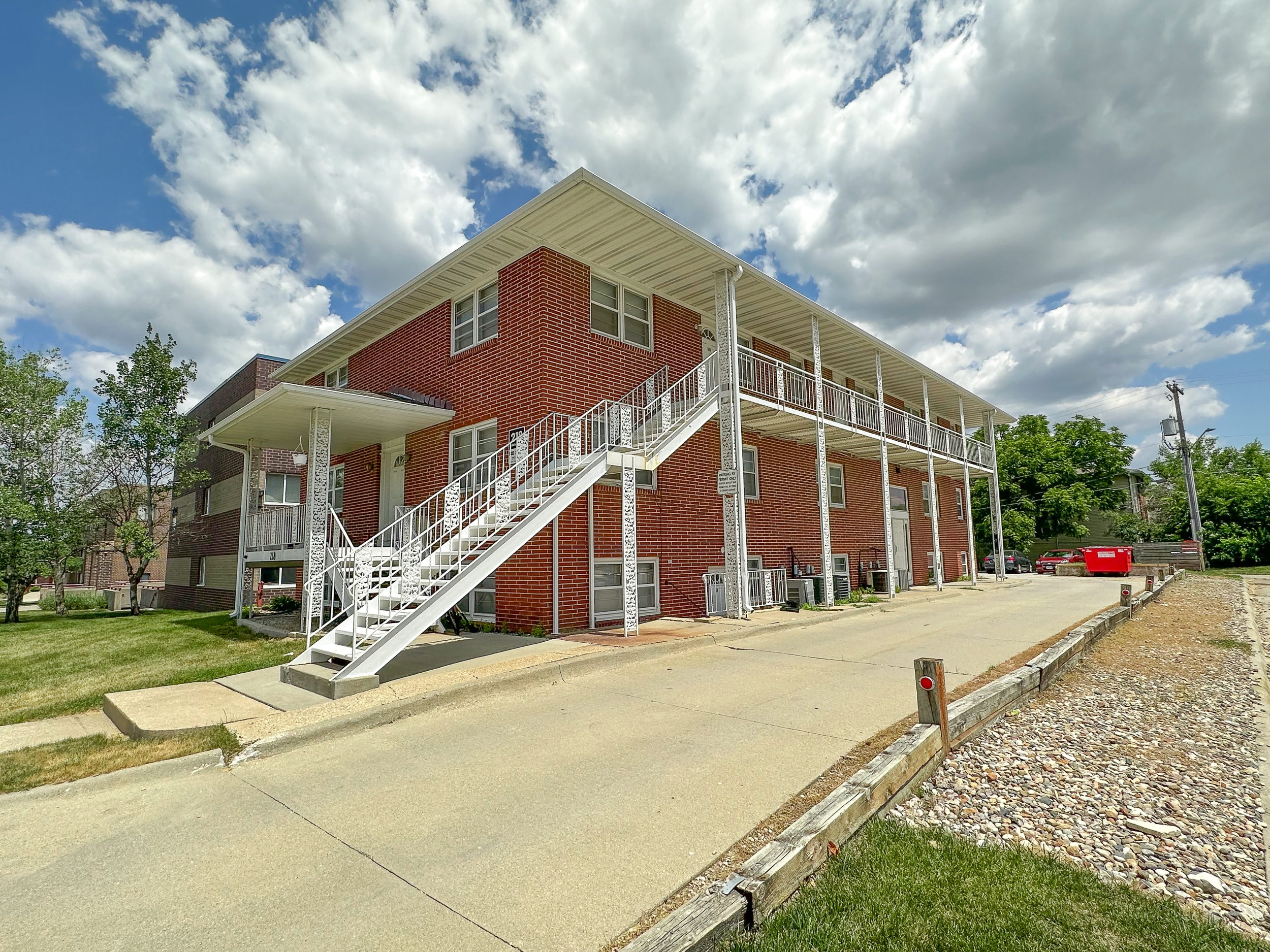 218 N. Hyland Ave