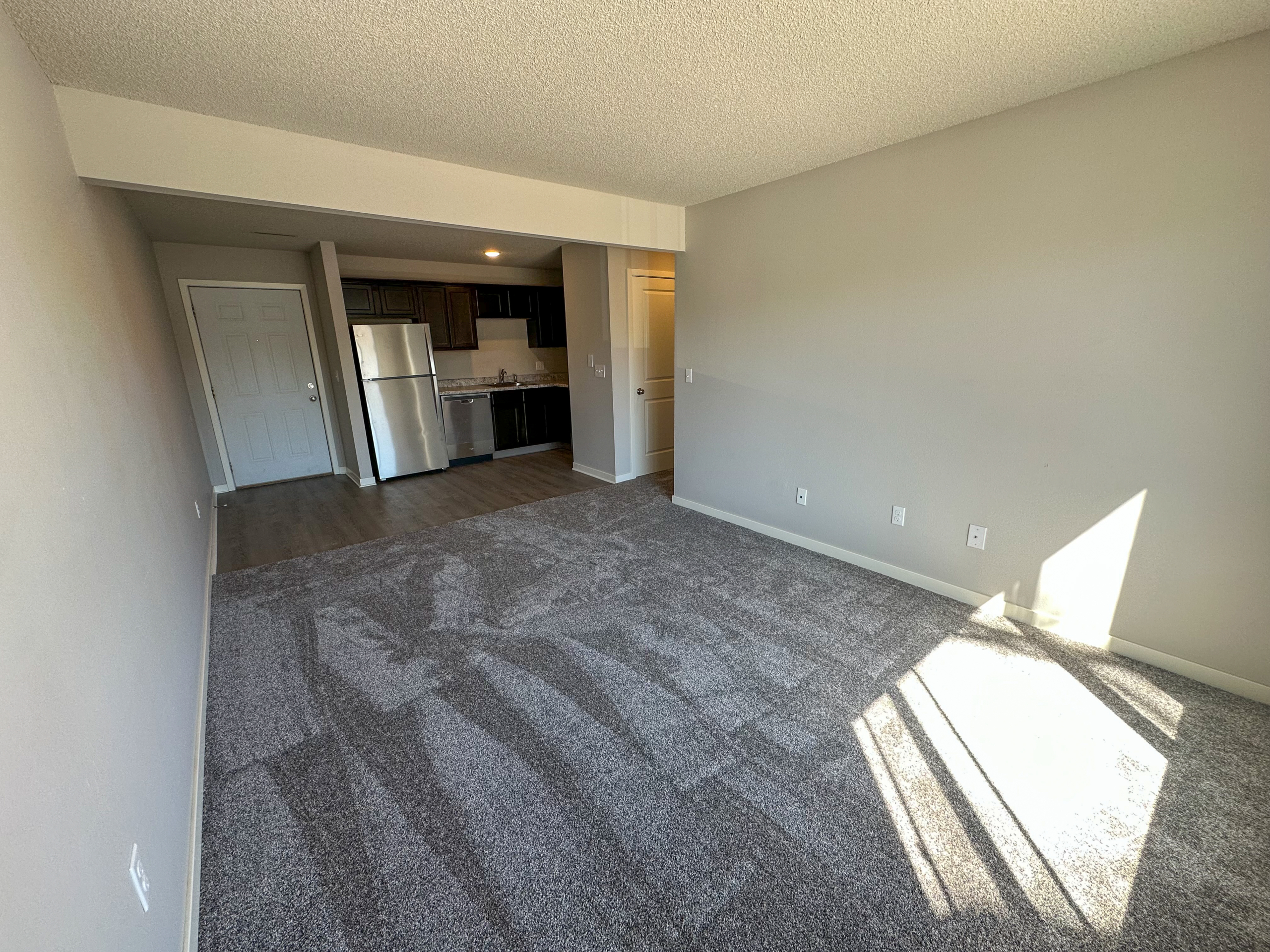 312-320 Hillcrest Ave