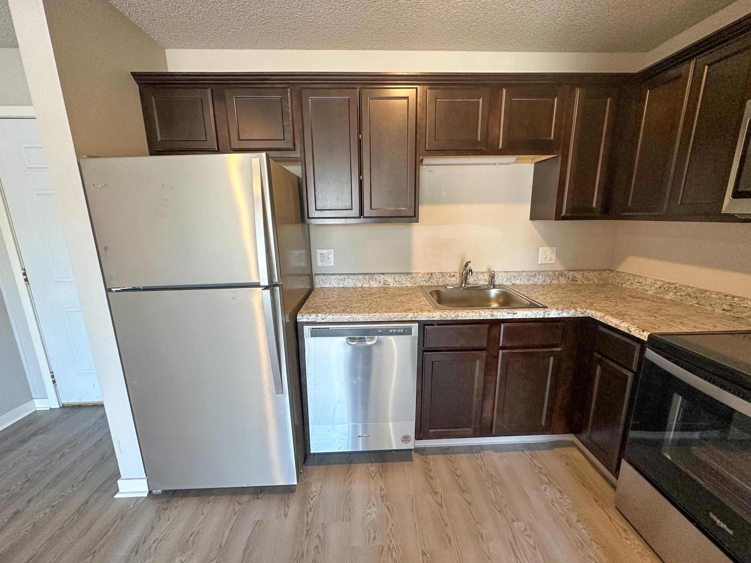312-320 Hillcrest Ave