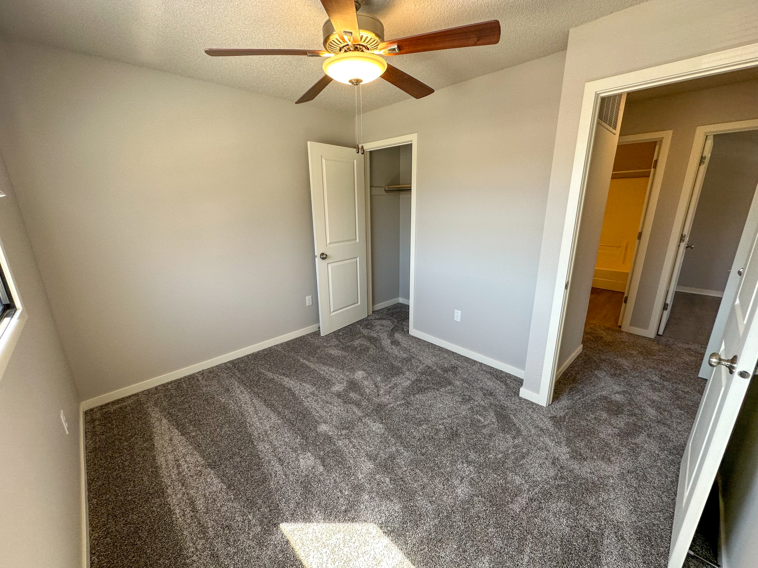 312-320 Hillcrest Ave