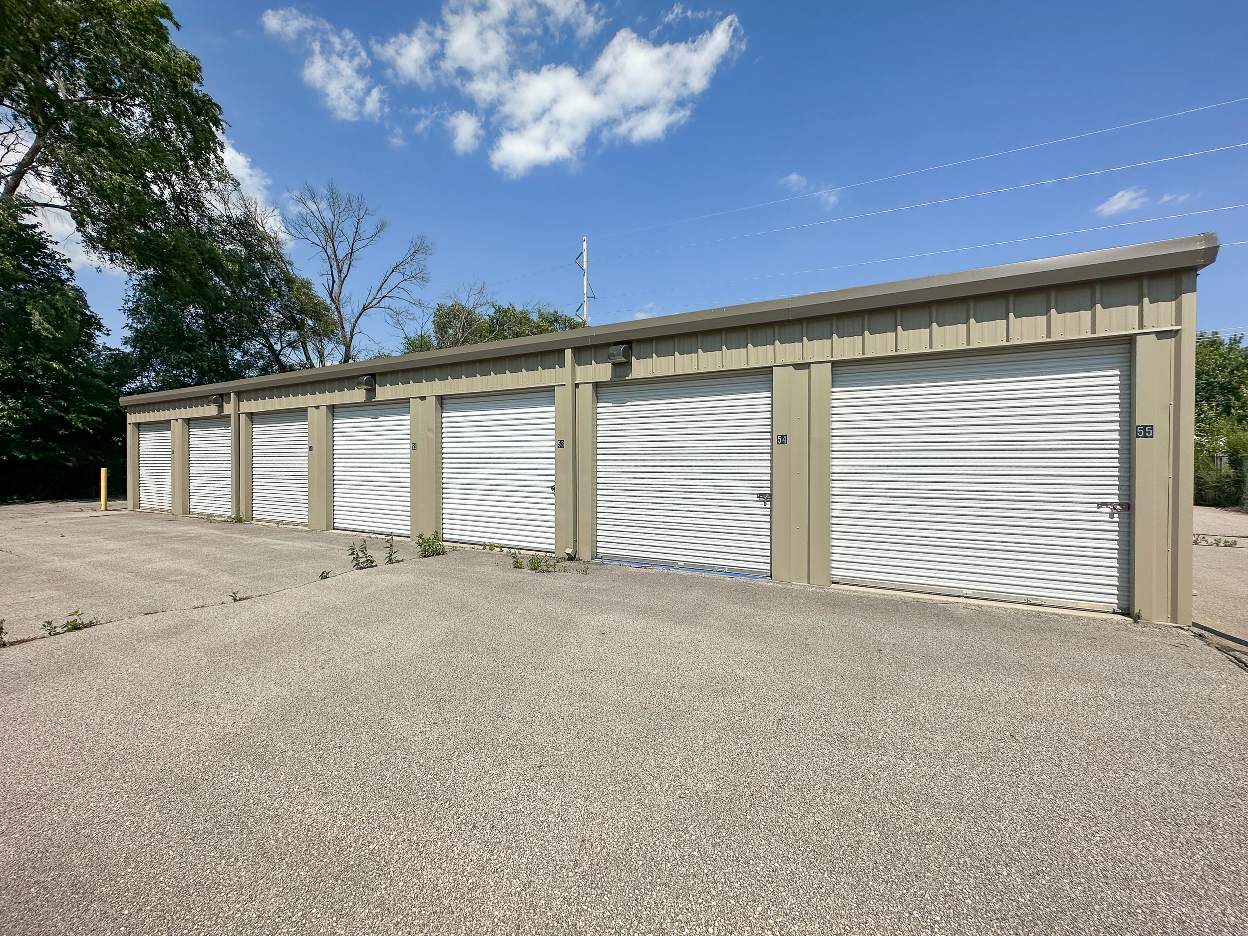 1817 E Lincoln Way (5×10 Storage Unit)