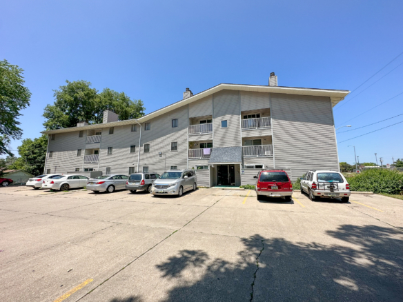1006 Lincoln Way