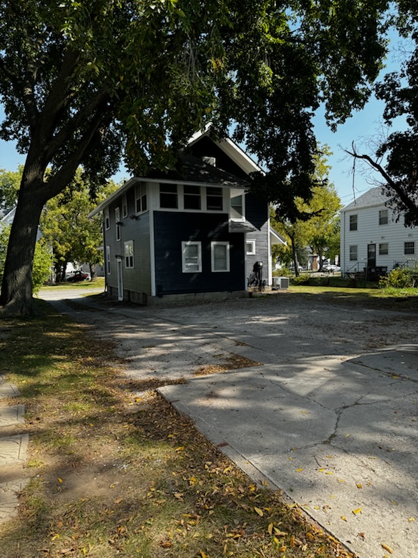 327 Stanton Ave