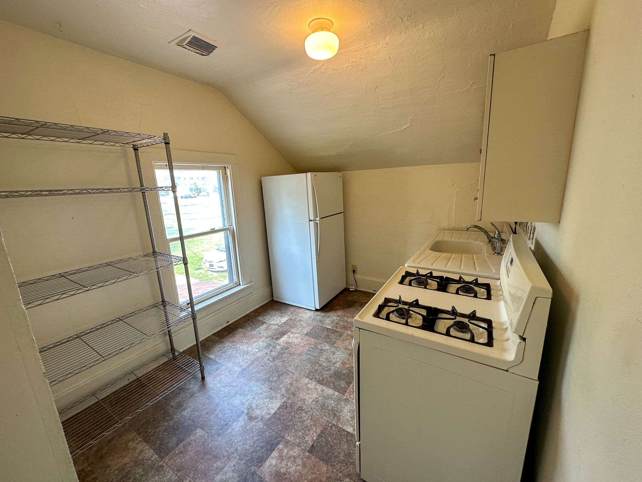 3322 Story St