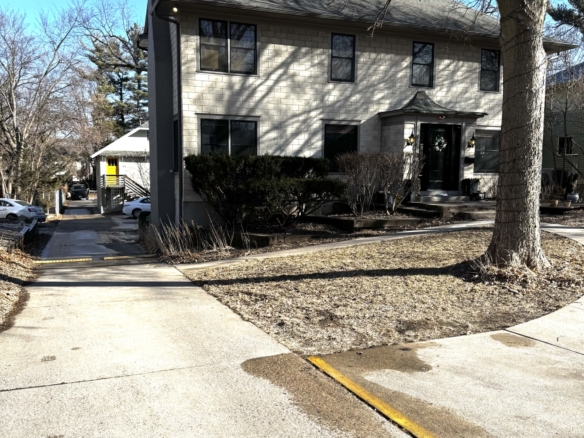 418 Ash Ave