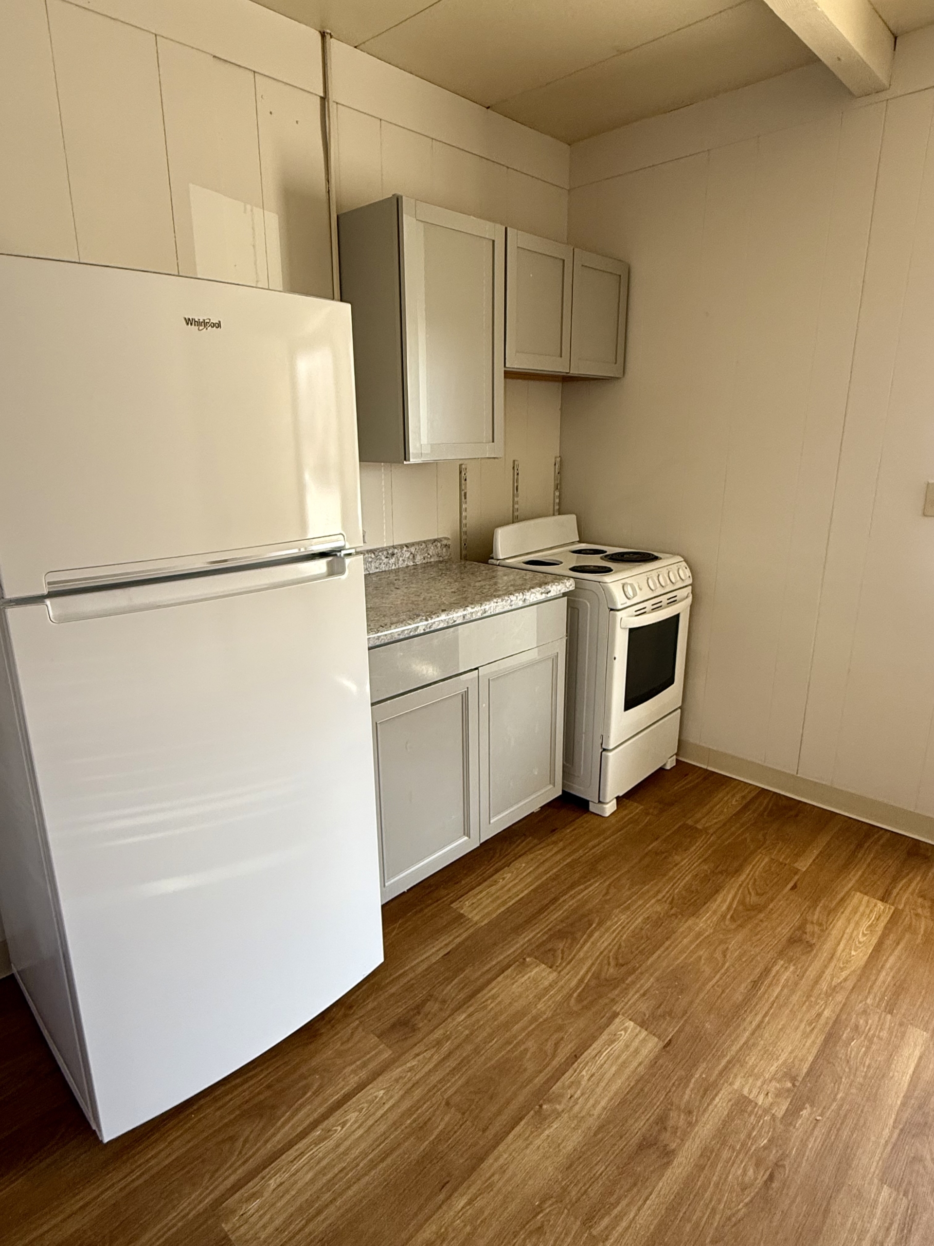 4216 Lincoln Swing