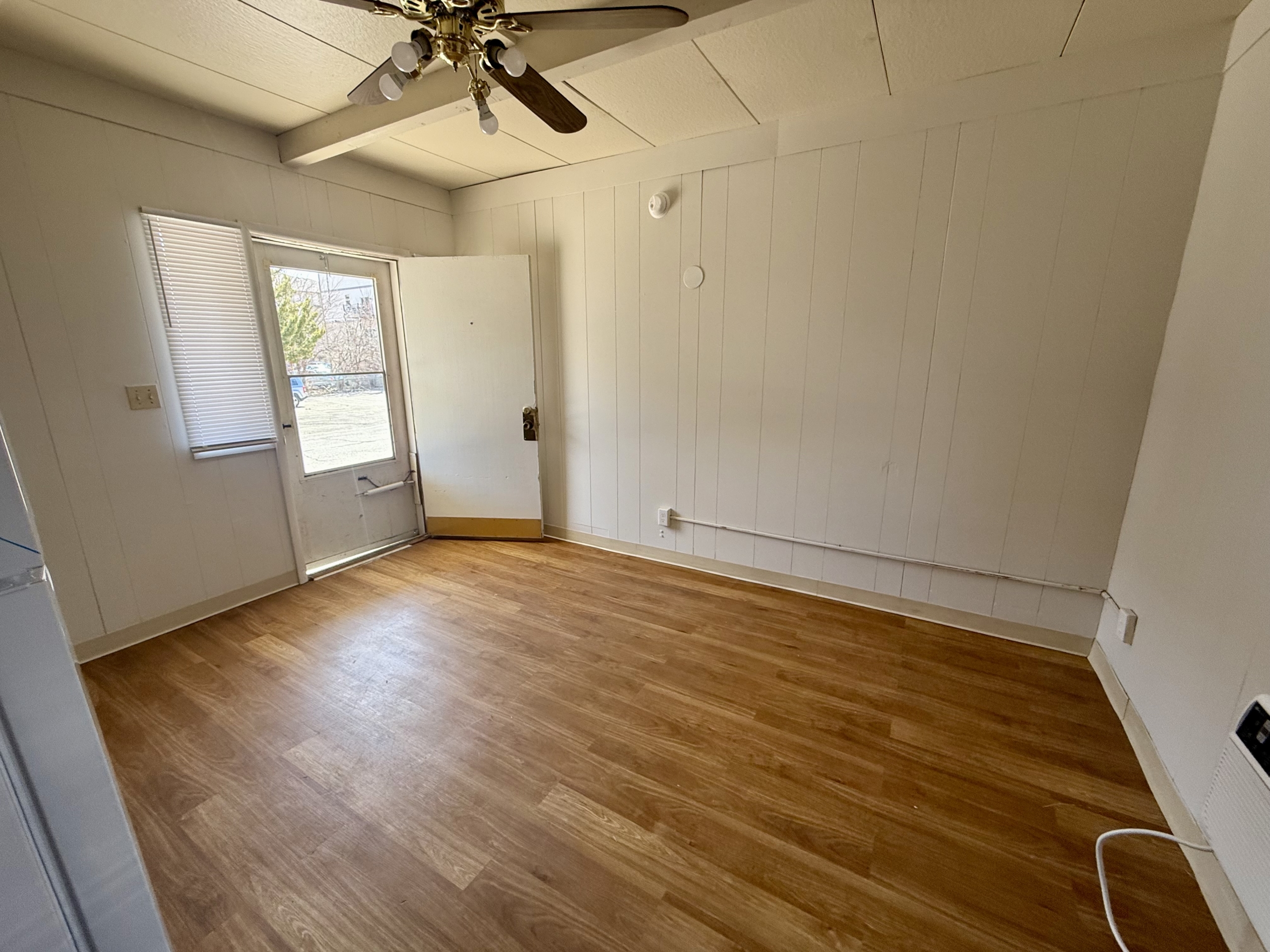 4216 Lincoln Swing