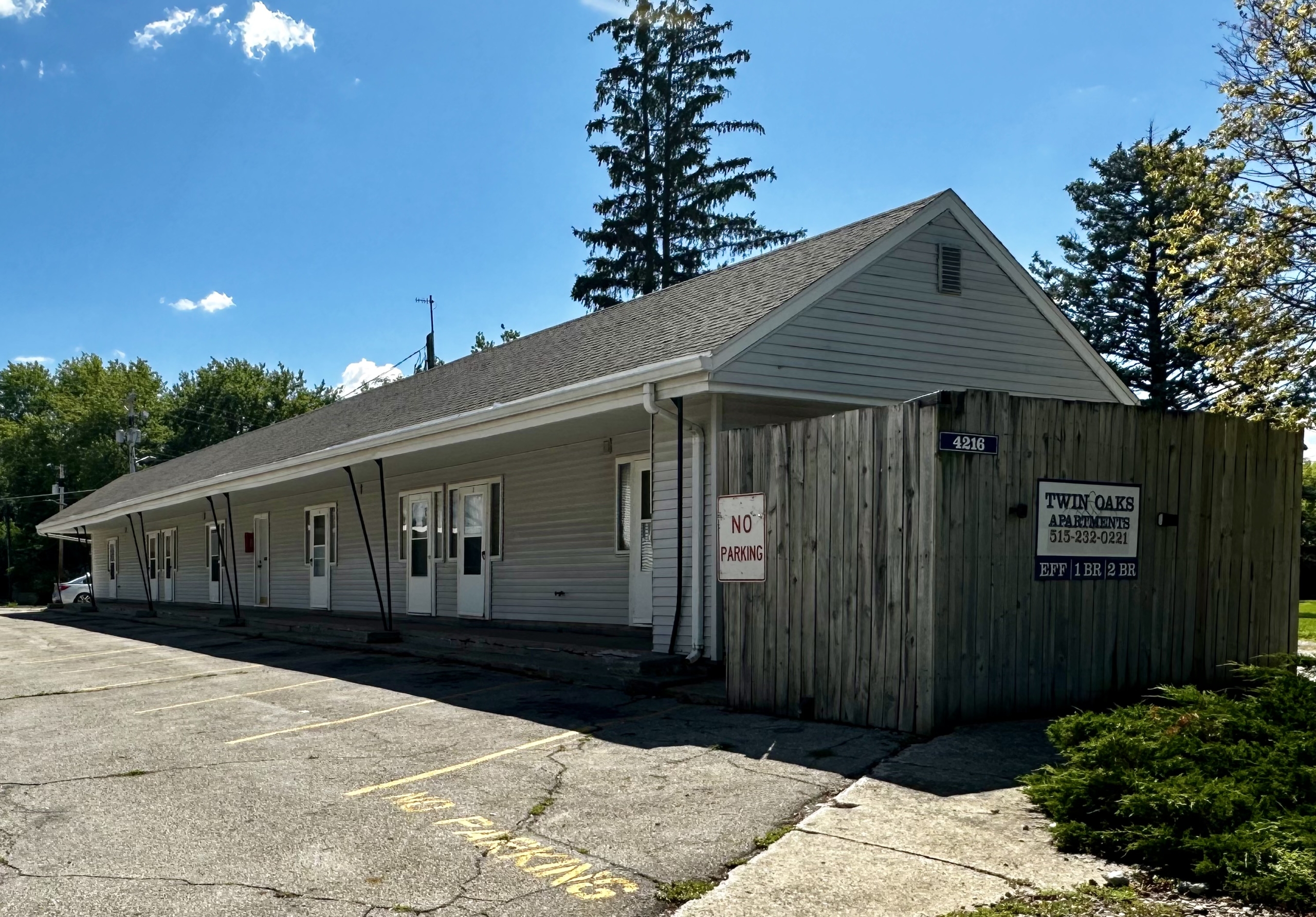 4216 Lincoln Swing