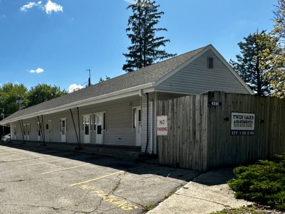 4216 Lincoln Swing