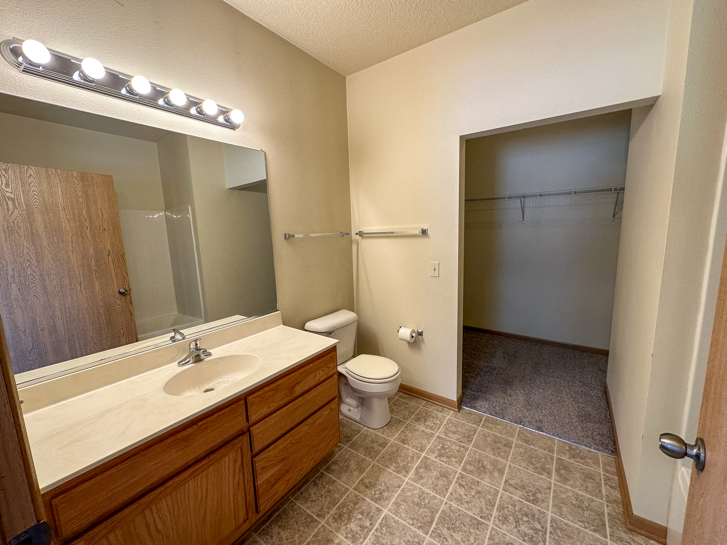 205 Beach Ave – Beach View