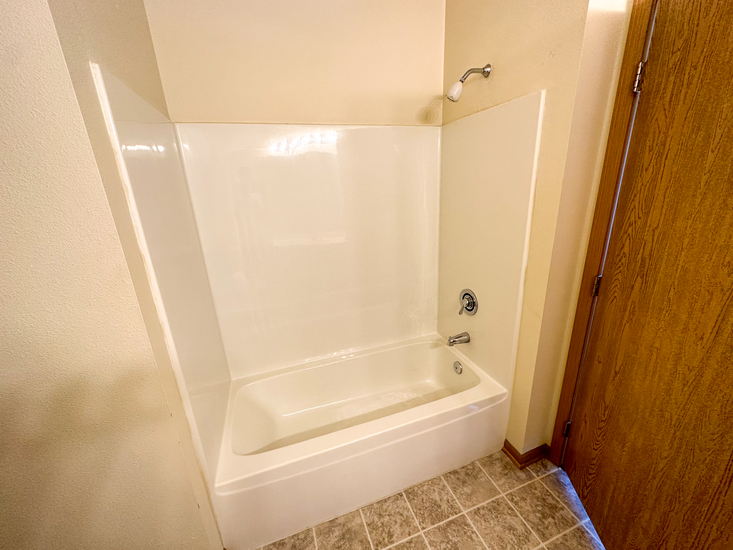 205 Beach Ave – Beach View