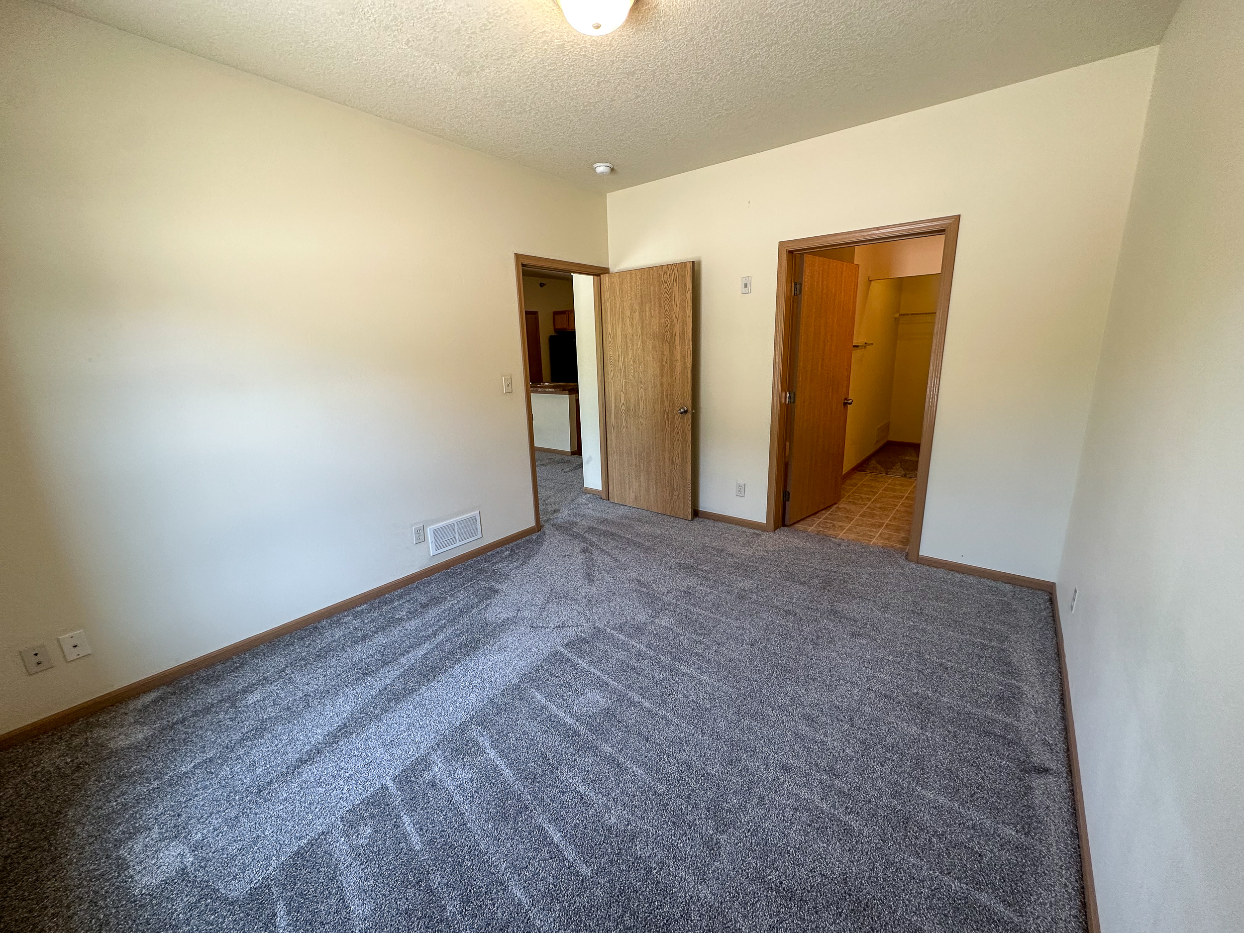 205 Beach Ave – Beach View